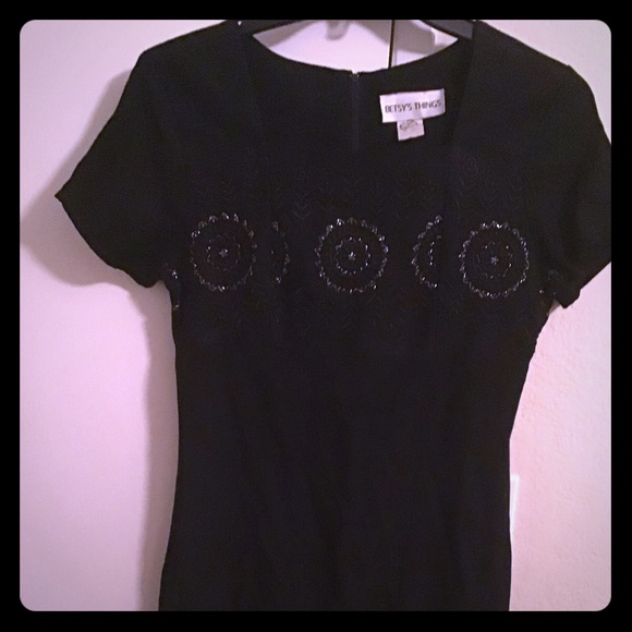 CUTE SHORT SASSY DRESS - Picture 1 of 3